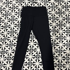 Basic black leggings